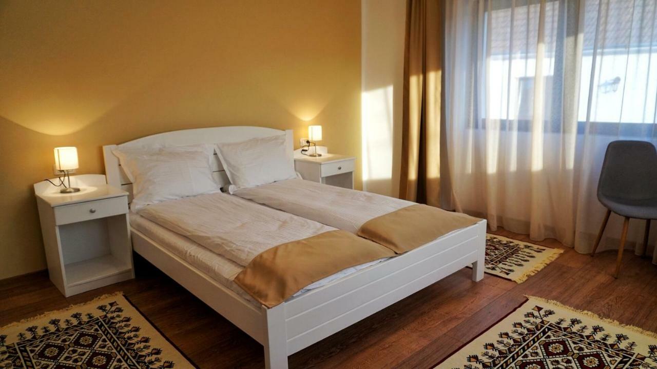 Отель Casa Badea Riu Alb Экстерьер фото